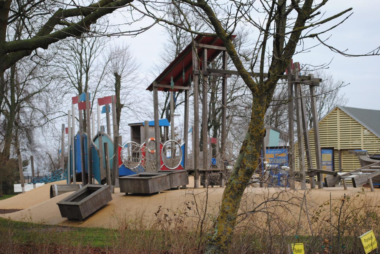 Fewo Strandstrasse - Fuehrt Auf Die Schoene Ostsee-Seebruecke คูล็องสบอร์น ภายนอก รูปภาพ
