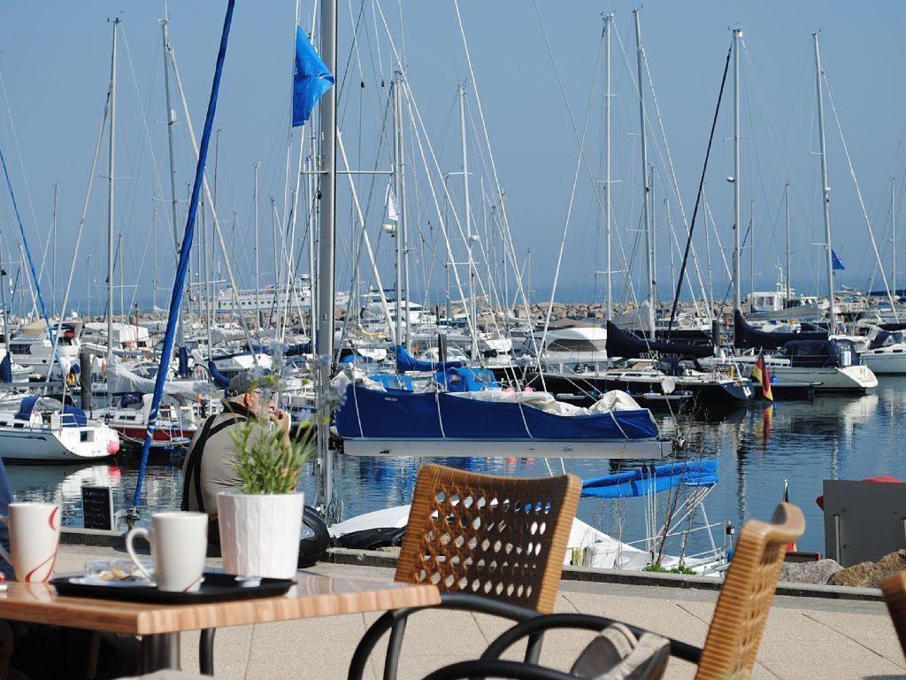 Fewo Strandstrasse - Fuehrt Auf Die Schoene Ostsee-Seebruecke คูล็องสบอร์น ภายนอก รูปภาพ
